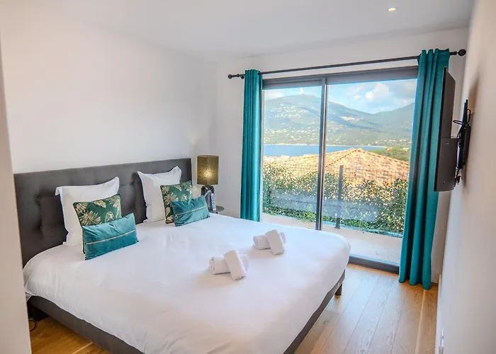 Terra Bella Hauteur De La Avec Piscine Et Vue וילה *