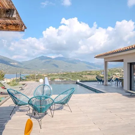 Vila Terra Bella Hauteur De La Avec Piscine Et Vue