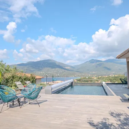 Vila Terra Bella Hauteur De La Avec Piscine Et Vue